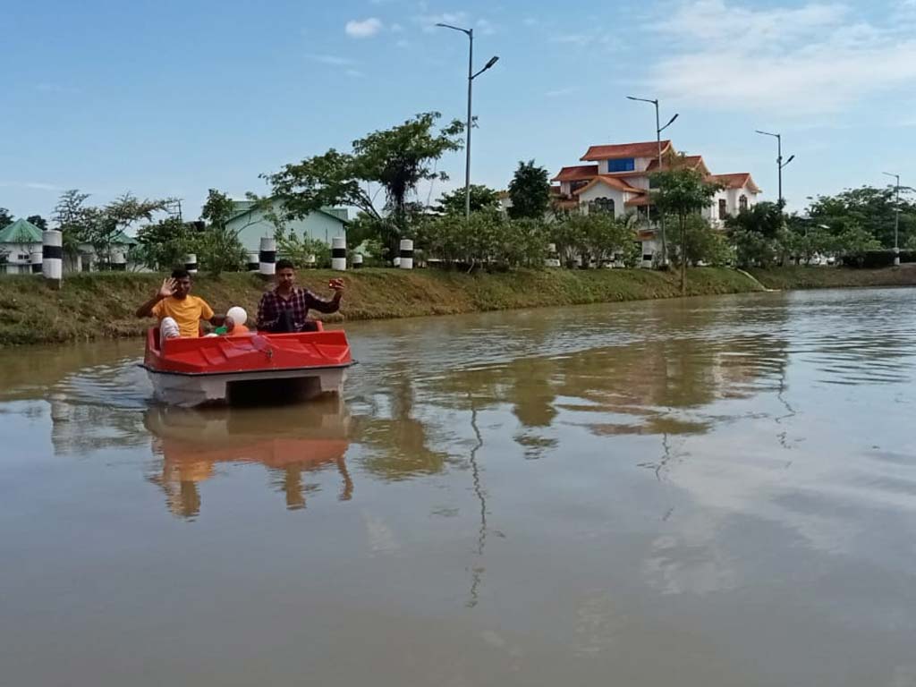 Leisurely boating